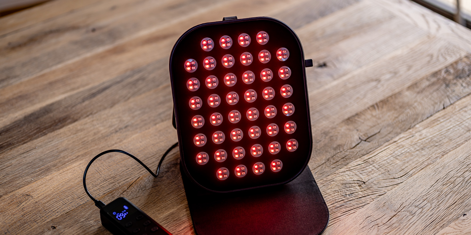 Panel LED z funkcją światła IR Humanas LumiCare - czarny